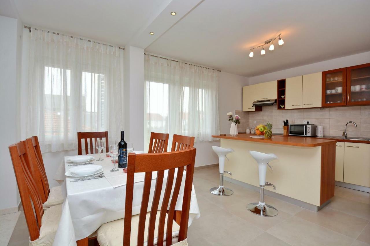 Lovre Apartment Kaštela