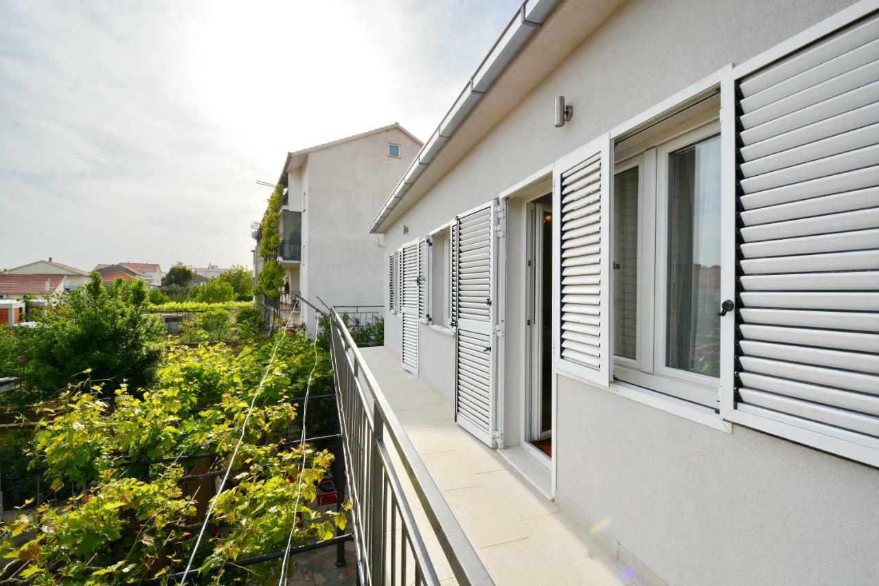Apartment Lovre Kastela